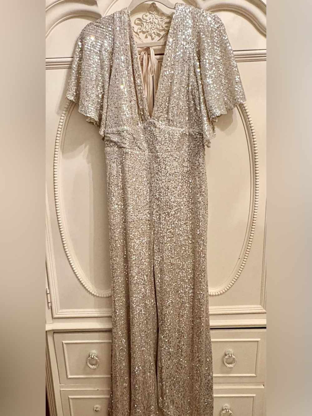 Aakaa Champagne Sequin Dress - Sparkling Evening Look